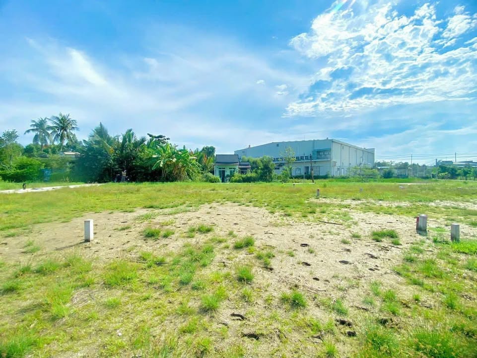 Đất nền Cần Giuộc Long An 100m² giá 675 triệu - Tiện ích đầy đủ, sổ đỏ chính chủ!