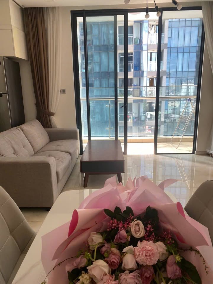 Căn hộ 2PN Aqua 2 Vinhomes Golden River 61.4m² giá 12.5 tỷ - View Thảo Cầm Viên tuyệt đẹp!