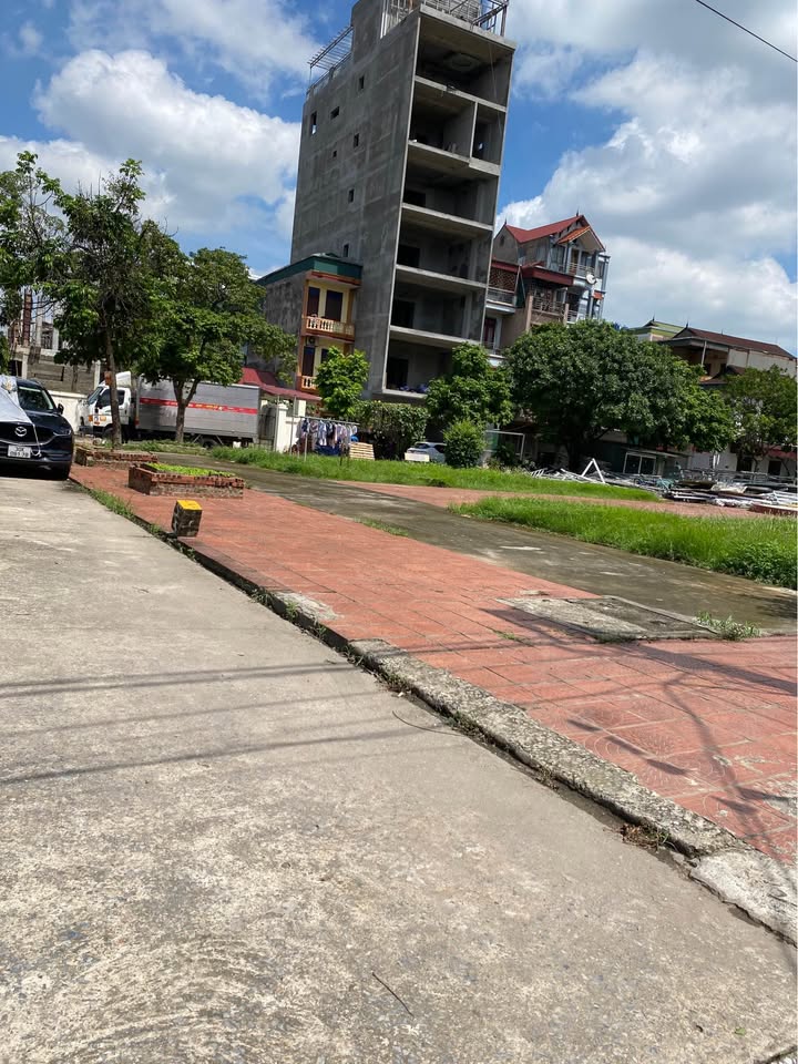 Nhà phố Đình Bảng, Từ Sơn 34m² giá 4.5 tỷ - Ô tô đỗ cửa, thiết kế hiện đại!