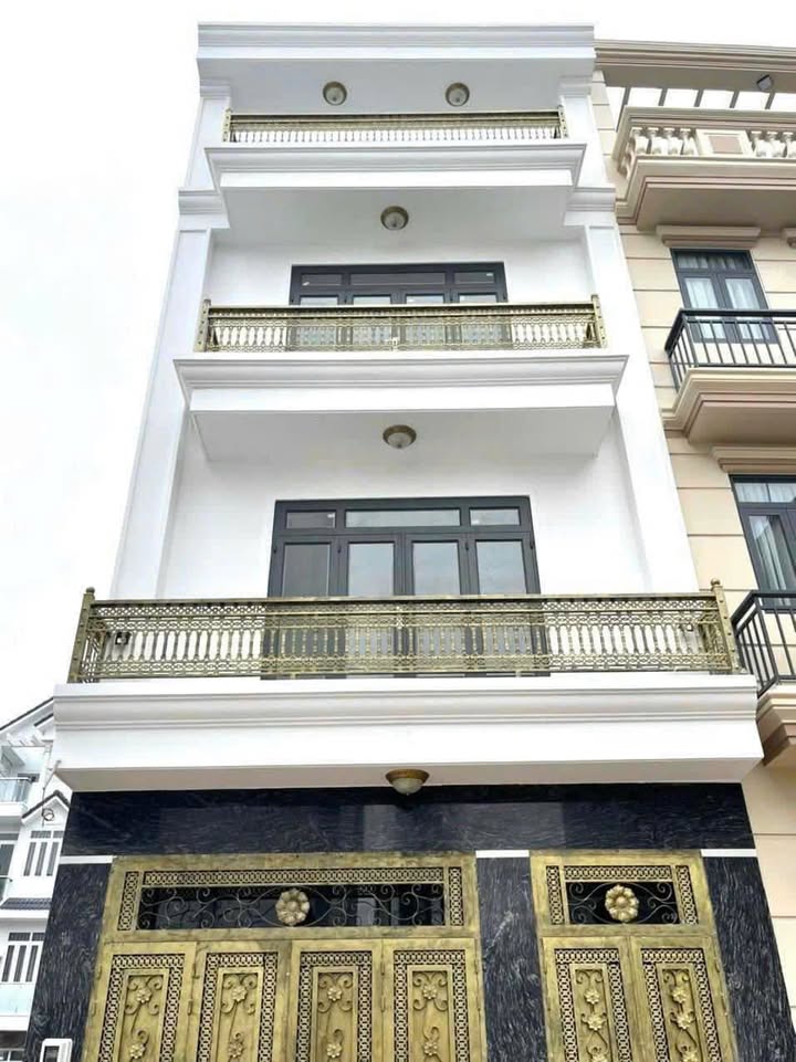 Nhà phố 256/51 Liên Khu 4-5, P. Bình Hưng Hòa B, Q. Bình Tân 8m² giá 5.2 tỷ - Thiết kế hiện đại, sẵn sàng vào ở!