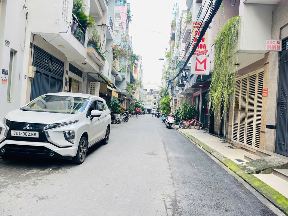 Nhà riêng Tân Bình 50m² giá 6 tỷ - Vị trí trung tâm, hẻm ô tô