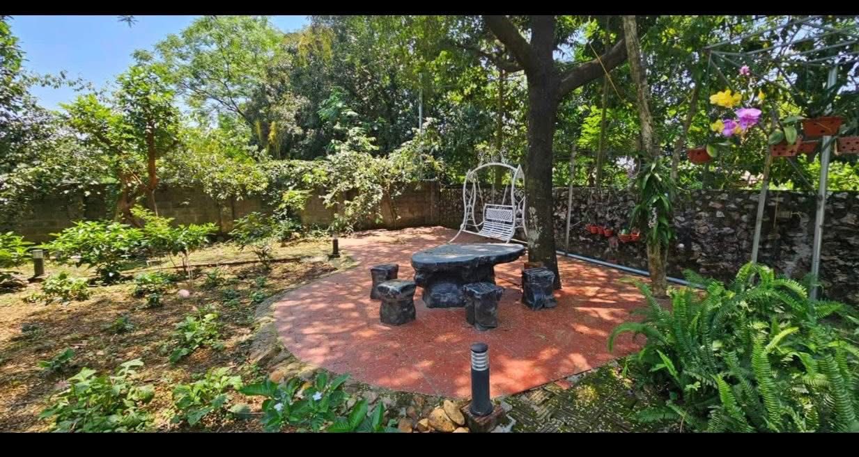 Bán nhà vườn đẹp tại Lương Sơn, Hòa Bình 1.530m² - Không gian lý tưởng cho nghỉ dưỡng!