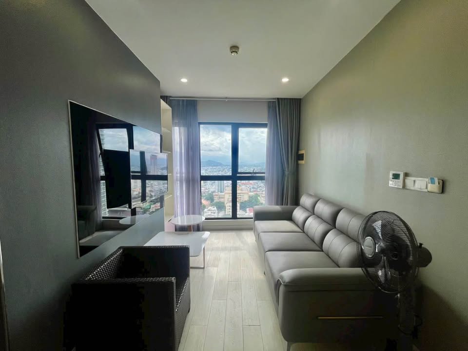 Căn hộ GoldCoast Nha Trang 61m² giá 23 triệu - Sẵn sàng vào ở!