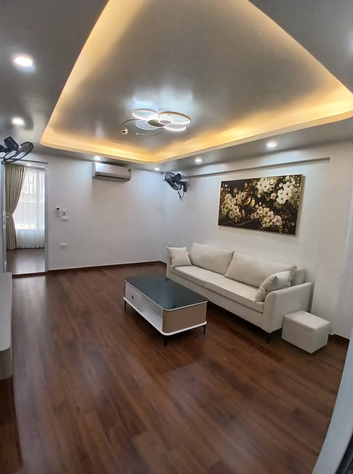 Căn hộ Tập thể Cát Linh Đống Đa 90m² giá 5-6 tỷ - Ô tô đỗ cổng, khu dân trí cao!