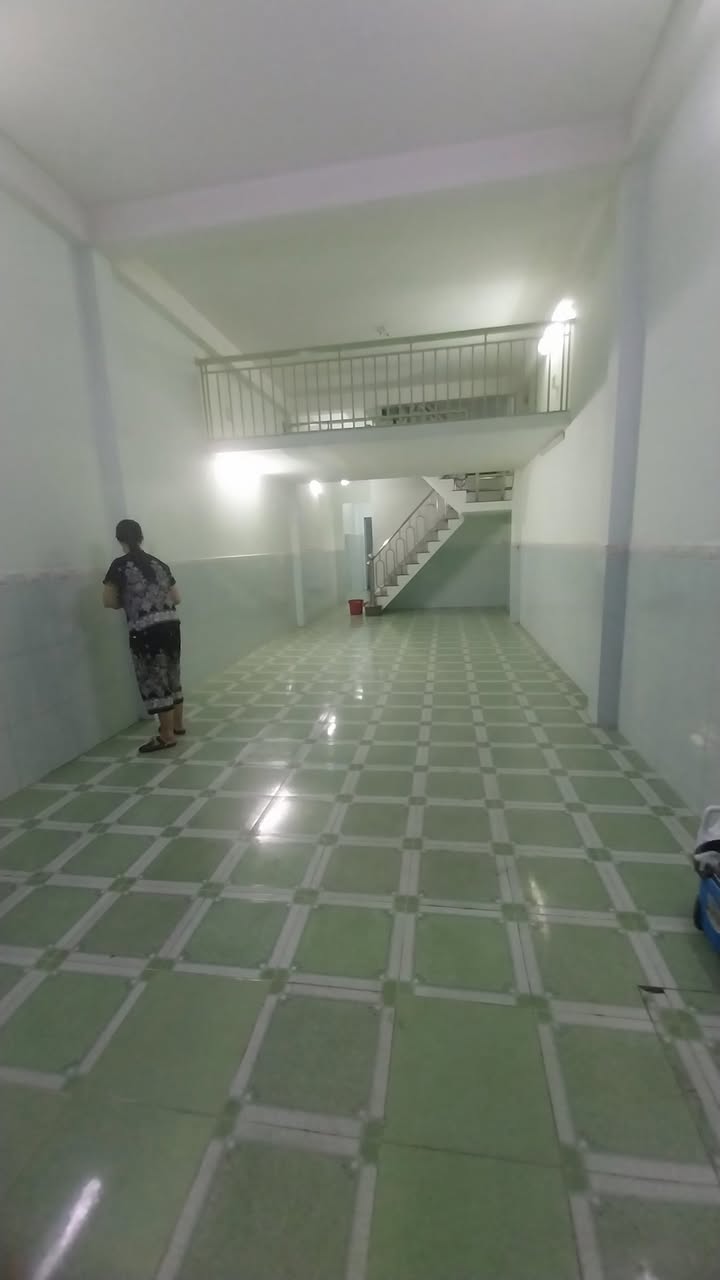 Nhà mặt tiền cho thuê đường Hồ Lê, Tân Phú 80m² - Phù hợp kinh doanh online