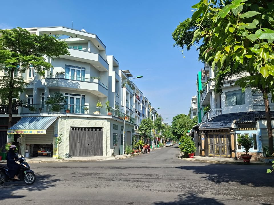 Nhà phố Hiệp Thành City quận 12 50m² giá nhỉnh 4 tỷ - Cơ hội hiếm có!
