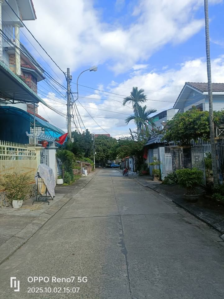 Nhà mặt đường Tô Vĩnh Diện, phường Kon Tum 140m² giá 3.1 tỷ - Sẵn sàng ở ngay!