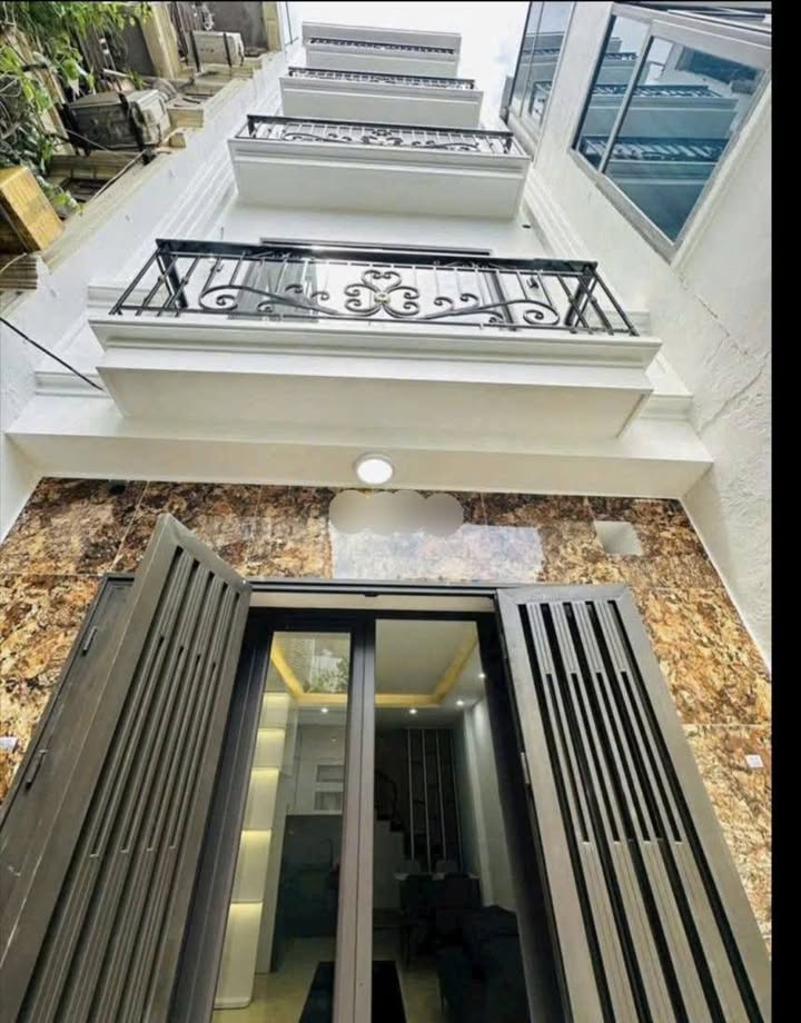 Nhà cho thuê nguyên căn Trương Định - Nguyễn An Ninh 37m² giá 12.5 triệu - Nhà mới đẹp, đầy đủ nội thất!