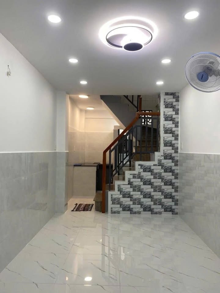 Nhà nguyên căn cho thuê đường Mai Xuân Thưởng Quận 6 giá 6.5 triệu - Không thể bỏ lỡ!