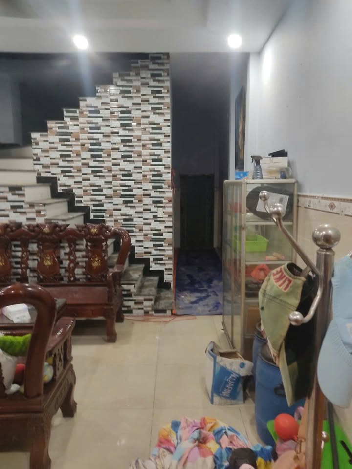 Nhà cho thuê 4.10m² tại Vĩnh Lộc A - Giá chỉ 2 triệu/tháng, sạch sẽ và tiện nghi!