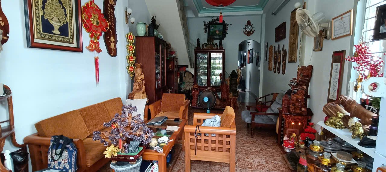 Nhà phố Hẻm Hùng Vương, P. Lộc Thọ, Nha Trang 85m² giá 13 tỷ - Sổ hồng chính chủ!