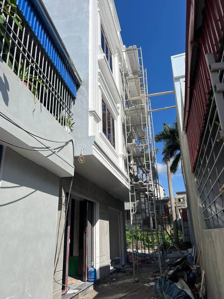 Nhà 3 tầng Tuyến 2 Tinh Thành Quốc tế, 50m² giá 2.75 tỷ - Cơ hội không thể bỏ lỡ!