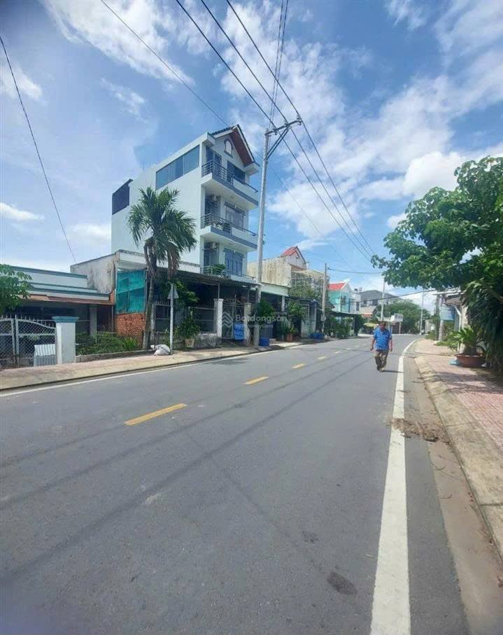 Đất nền 206m² tại chợ Long Thành - Đối diện Vincom, giá tốt cho đầu tư!