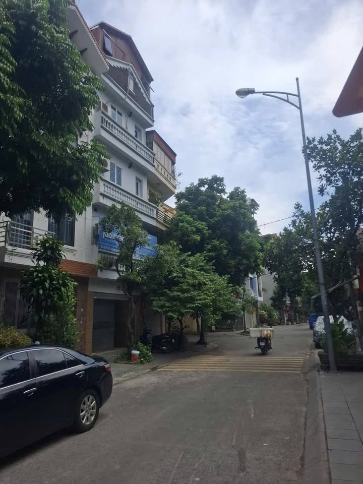 Nhà cho thuê Đặng Vũ Hỷ, Long Biên 40m² giá 10.5 triệu - Kinh doanh thuận lợi!