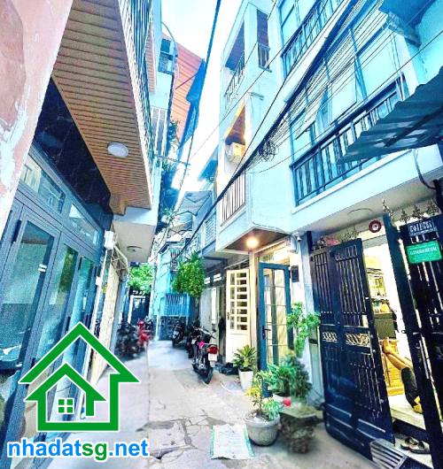 Nhà 3 tầng hẻm 4m Lạc Long Quân, Tân Phú 49m² giá 2.979 tỷ - Sổ hồng riêng chính chủ!