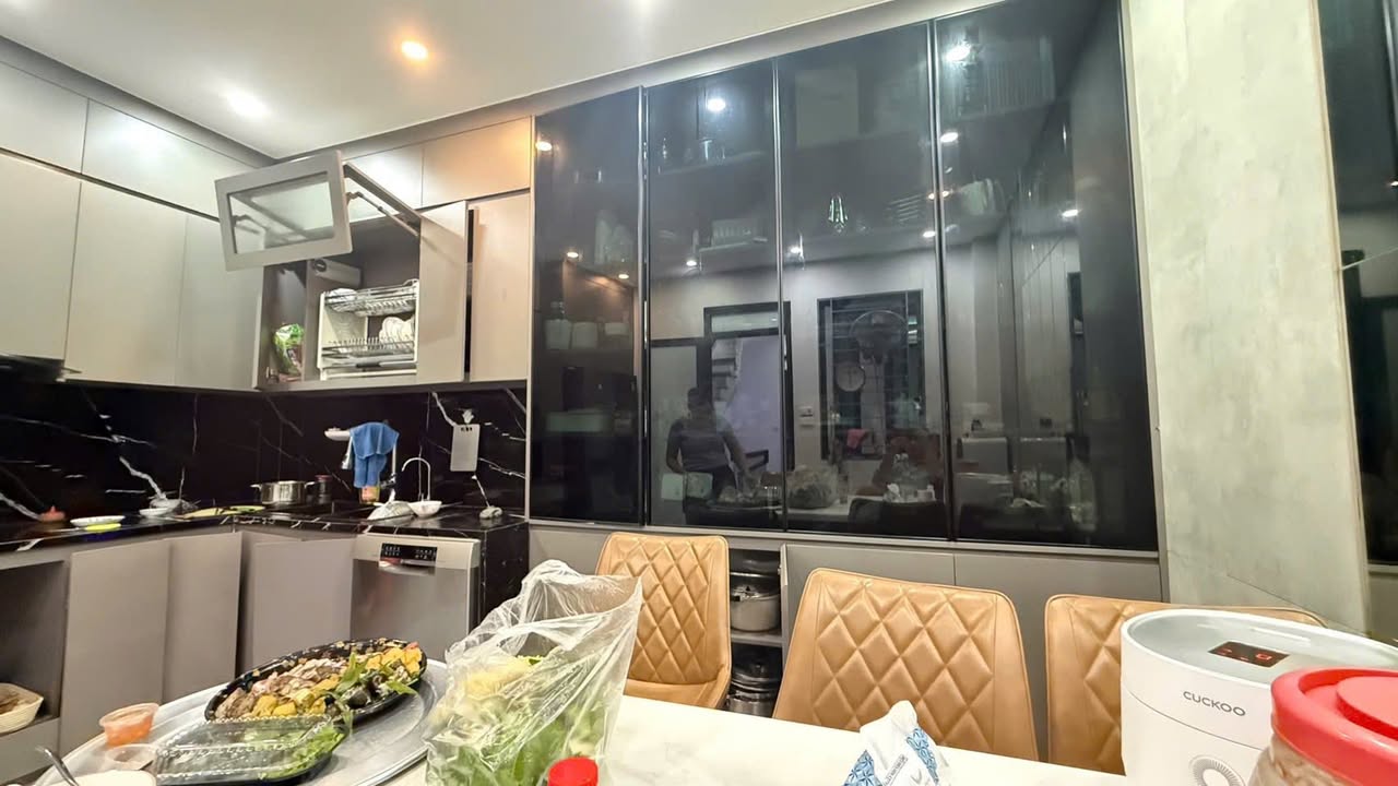 Townhouse cho thuê tại Lộc Ninh, Chương Mỹ 256m² - Full nội thất cao cấp chỉ 10 triệu!