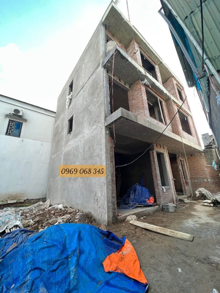 Nhà 3 tầng Phú Xuân 50m² giá 1 tỷ - Đầy đủ công năng sử dụng!