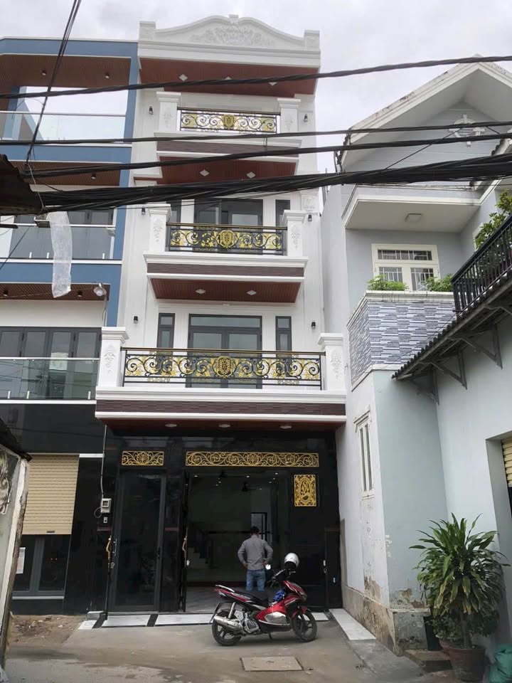 Nhà mặt tiền đường Mã Lò, Bình Tân - Diện tích 100m², giá 8.9 tỷ - Sẵn sàng vào ở!