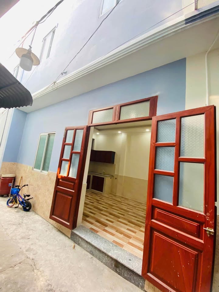 Nhà riêng Dĩ An 30m² giá 1.15 tỷ - Cần bán gấp ngay chợ!