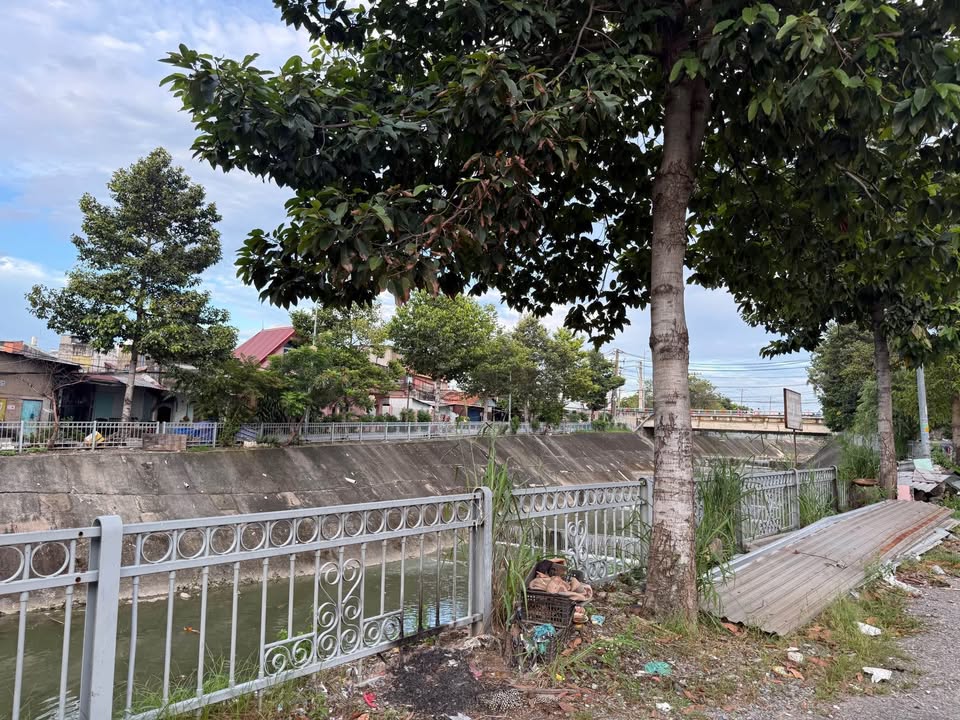 Đất nền hẻm 114 Ngô Chí Quốc 144m² giá 6.9 tỷ - Sổ đỏ chính chủ, xây dựng tự do!