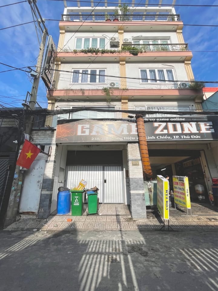 Căn hộ dịch vụ Thủ Đức 230m² giá 29 tỷ - Vị trí đắc địa, kinh doanh tốt!