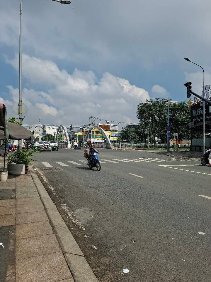 Nhà mặt tiền Tân Hóa Quận 6 56m² giá 11.2 tỷ - Đầu tư sinh lời ngay!