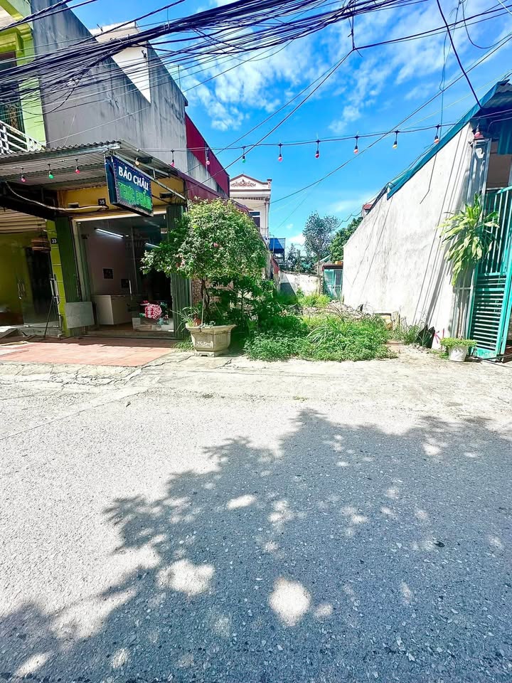 Đất nền mặt đường Đông Phương Hồng, Đông Thành 86m² - Đầu tư sinh lời ngay!