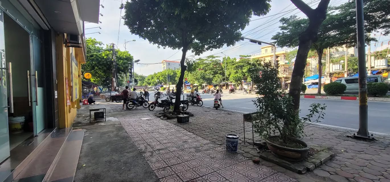 Lô đất 46.5m² đường Lê Trọng Tấn - Sổ đỏ chính chủ, vị trí thuận lợi!