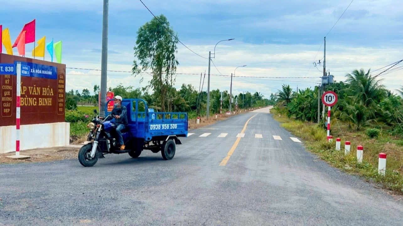 Đất nền ấp Bùng binh Hòa Khánh Tây 1015m² giá chỉ 450 triệu - Cơ hội đầu tư tuyệt vời!