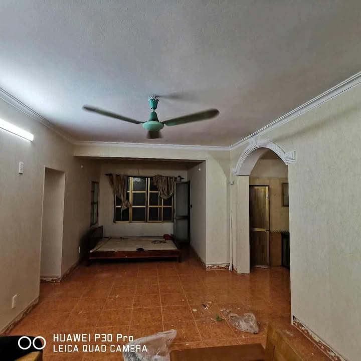 Căn hộ tập thể cho thuê ngõ 4 Hoàng Quốc Việt, Cầu Giấy 60m² giá chỉ 7 triệu