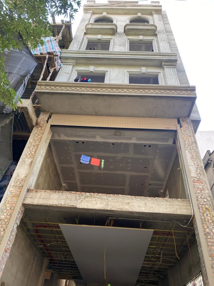 Nhà 7 tầng Cổ Nhuế 50m² giá 17.5 tỷ - Kinh doanh và ở ngay!