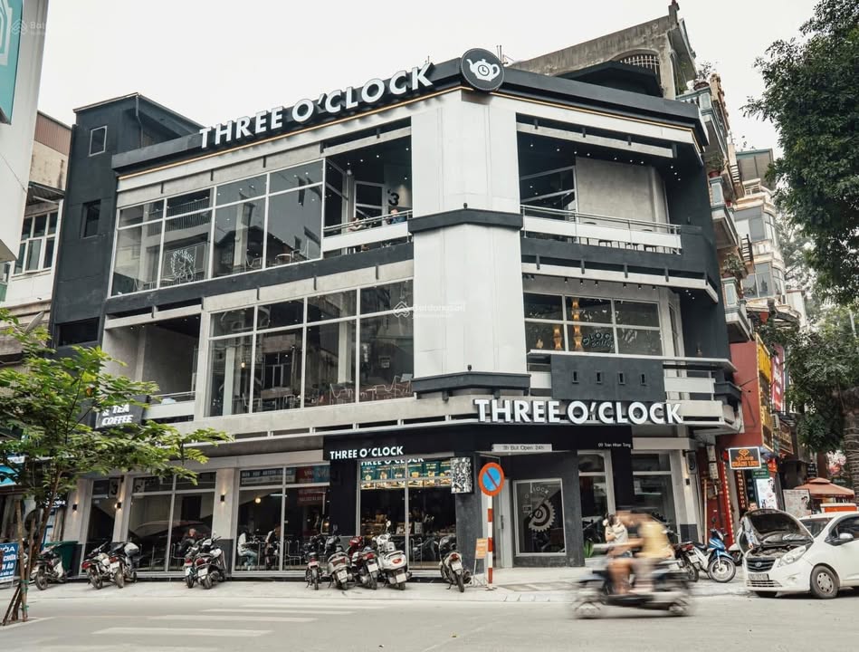 Cho thuê mặt bằng 3 mặt tiền đường Mai Hắc Đế, quận Hai Bà Trưng - Diện tích 180m², giá 100 triệu/tháng!