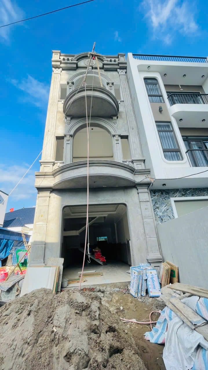 Nhà độc lập 3 tầng Cách Hạ, Nam Sơn, 60m² giá 3.5 tỷ - Đầy đủ tiện ích, chính chủ!