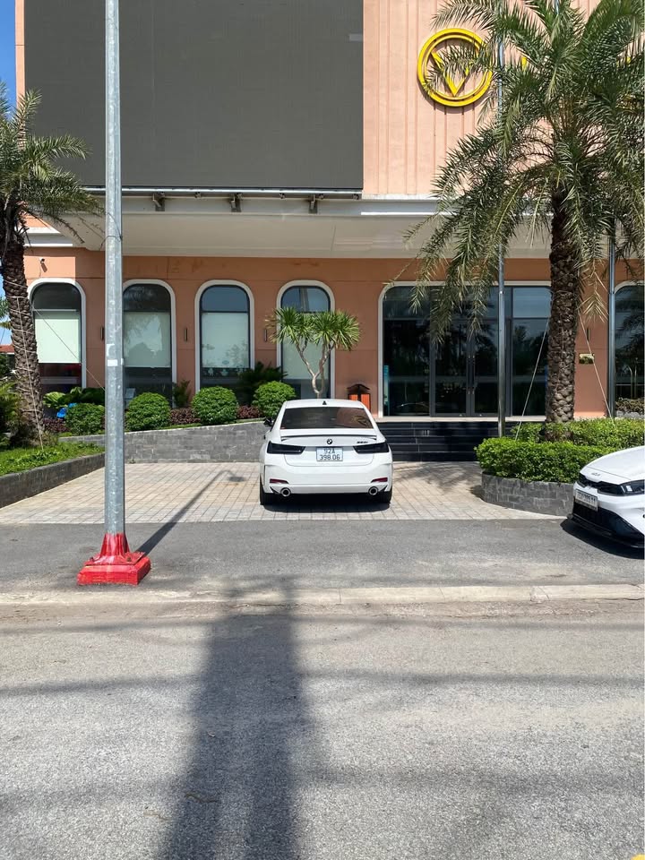 Nhà 4 tầng Phùng Chí Kiên, 200m² giá 11 tỷ - View triệu đô ngay trung tâm Huế!