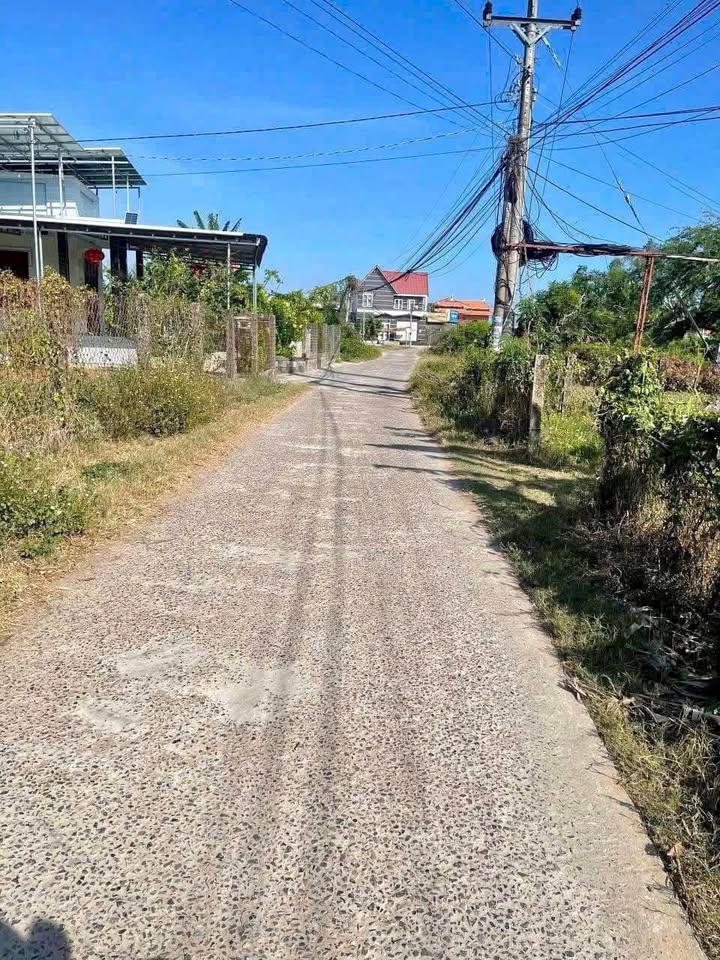 Đất thổ cư 100m² tại Hàm Chính giá chỉ 350 triệu - Sổ hồng chính chủ!