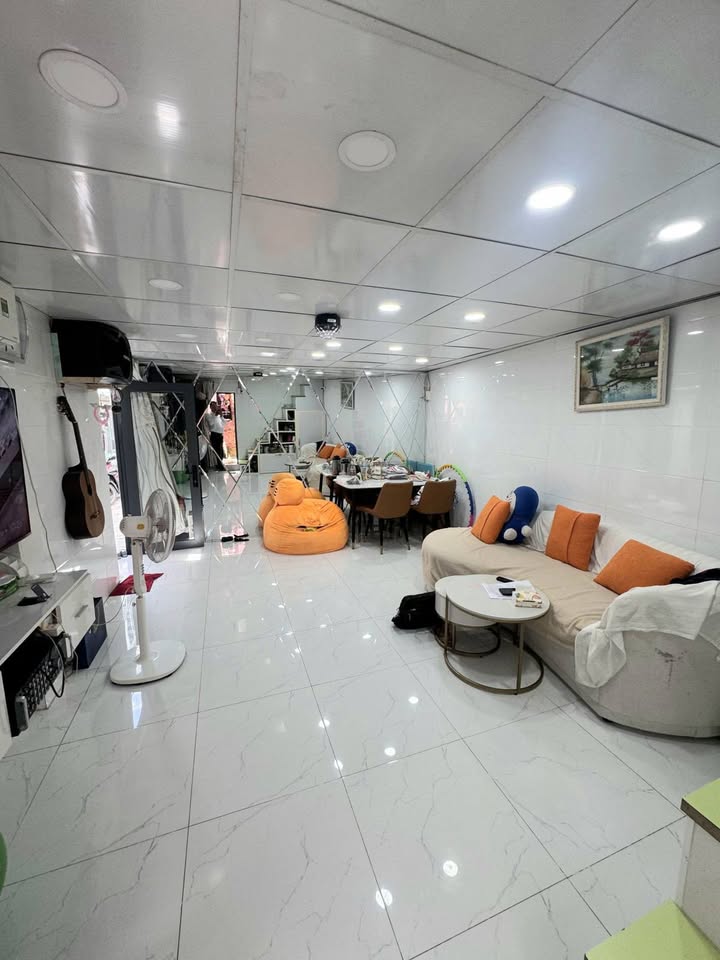 Nhà 2 tầng đường Xô Viết Nghệ Tĩnh, Bình Thạnh, 26m² - Nhà mới đẹp, giá chỉ 2.55 tỷ!