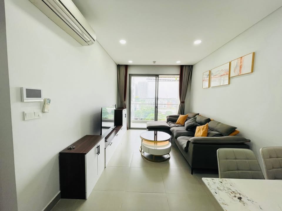 Căn hộ The GoldView Q4 92m² giá 19 triệu - View sông tuyệt đẹp, vào ở ngay!
