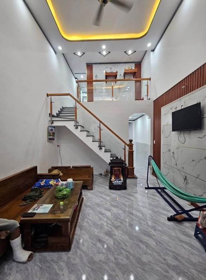 Nhà Sc Bình Chuẩn, Thuận An 88m² giá 1.5 tỷ - Đúc lững, sân xe 7 chỗ