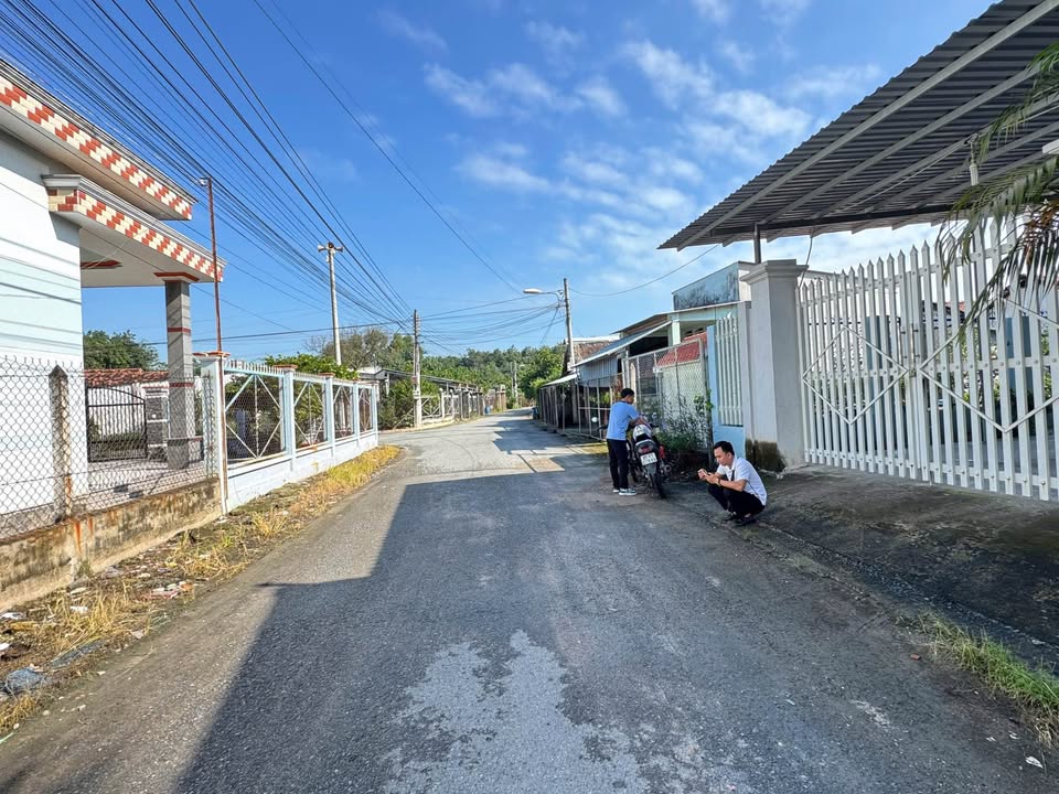 Chính chủ bán FrontHouse đường DX 063, Định Hòa 550m² giá chỉ 5 tỷ - Đầu tư sinh lời cao!