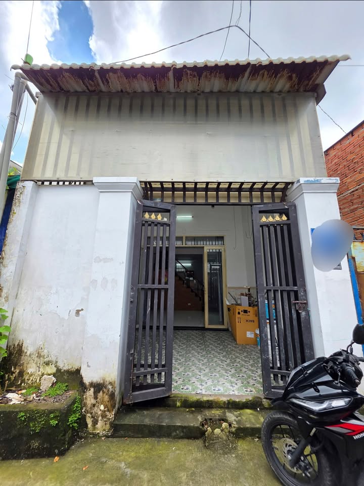 Nhà cấp 4 gác lửng Tân Đông Hiệp 76m² giá 2.95 tỷ - Sổ hồng riêng, gần trung tâm