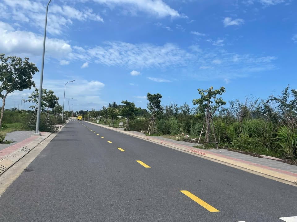 Đất thổ cư 75m² đường Lưu Chí Hiếu, Vũng Tàu - Giá chỉ 7,45 tỷ, sổ hồng chính chủ!