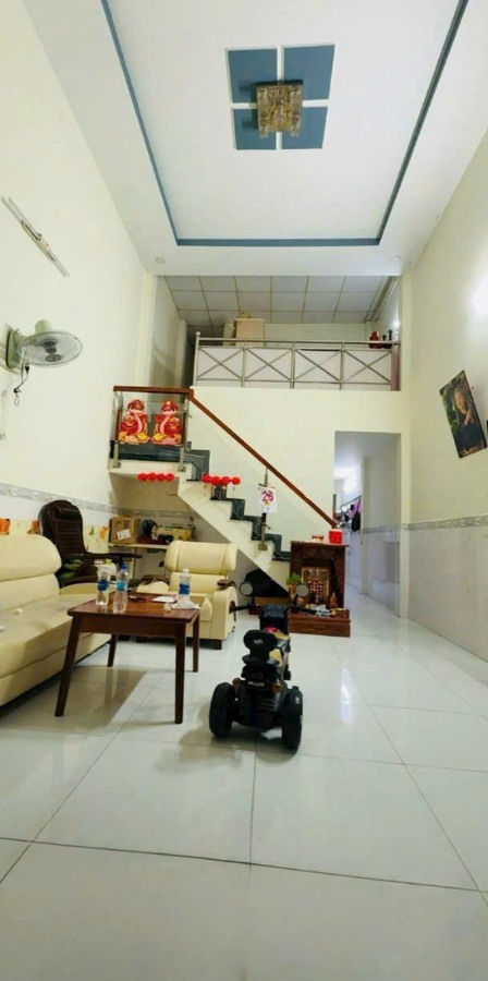 Nhà Hóc Môn 64m² giá 2.99 tỷ - Đúc lửng 3 phòng ngủ, 2 WC