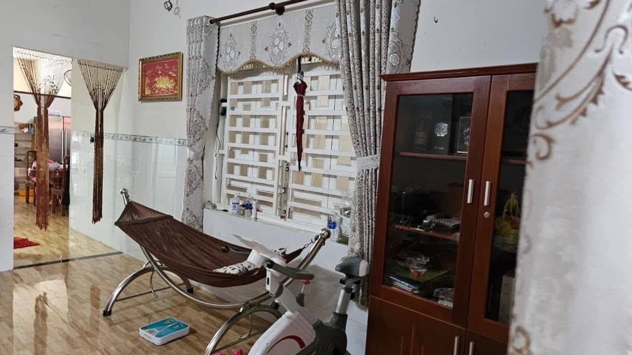 Nhà mặt tiền Quốc lộ 1A Long Khánh 342m² giá 6.5 tỷ - Kinh doanh thuận lợi!