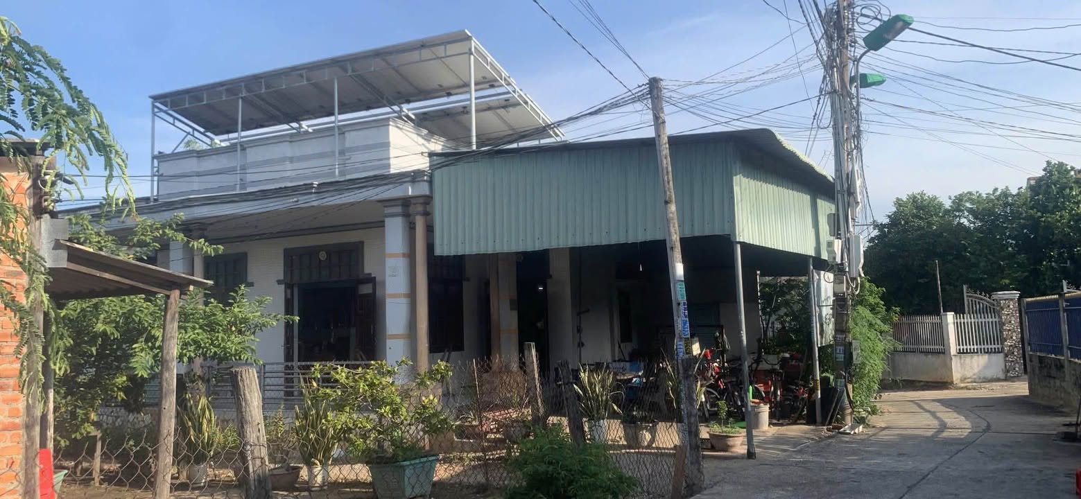 Nhà cấp 4 góc 2 mặt tiền Tiến Lợi 188m² giá 2.1 tỷ - Tiềm năng sinh lời cao!