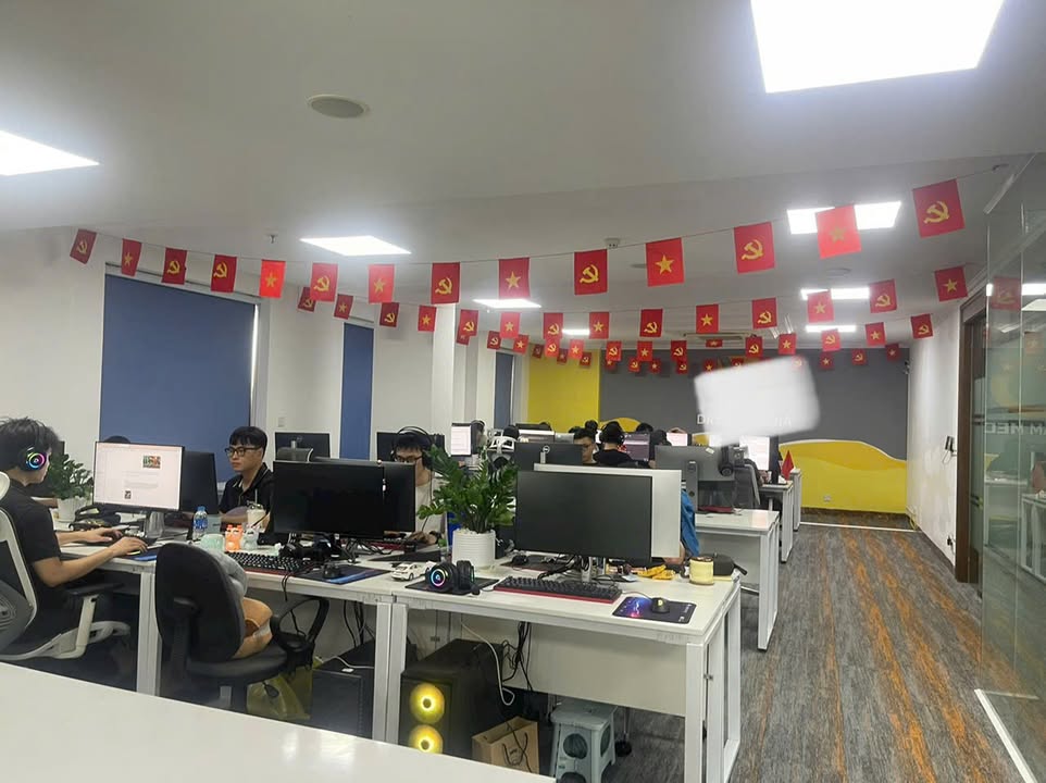 Sàn văn phòng quận Cầu Giấy 160m² giá 35 triệu - Chỗ đỗ ô tô thoải mái!