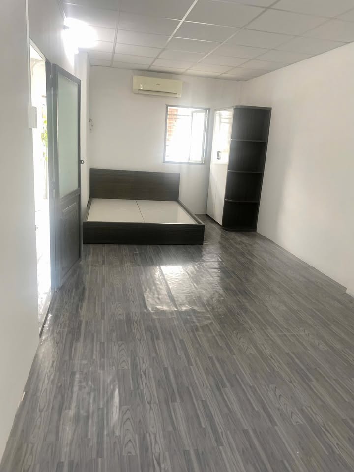 Phòng cho thuê tại 1 Lê Thúc Hoạch, Tân Phú 27m² giá 4.25 triệu - Dọn vào ở ngay!