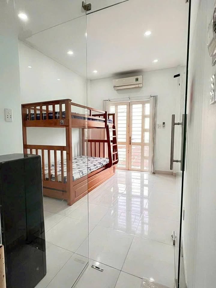 Nhà cho thuê đường Trần Văn Ơn, quận Tân Phú, 21m² - Giá 7 triệu/tháng, đầy đủ nội thất!
