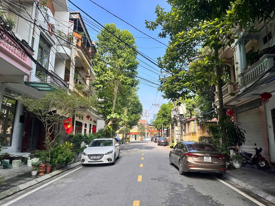 Đất nền đường Hồ Văn Lang, Việt Trì 72m² giá 4.8 tỷ - Vị trí trung tâm sầm uất!