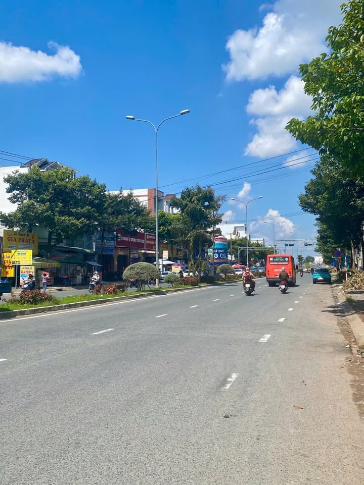 Nhà cho thuê mặt tiền Nguyễn Văn Cừ 100m² giá 15 triệu - Vị trí đắc địa gần bệnh viện