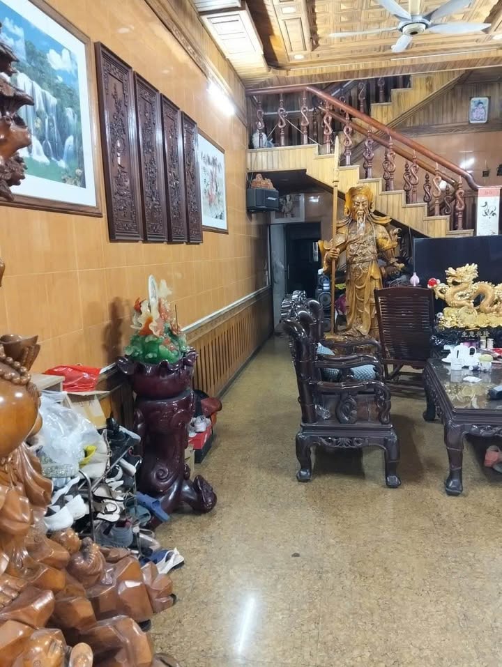 Nhà 3 tầng Cẩm Đông 60m² giá 4 tỷ - Kinh doanh thuận lợi ngay mặt đường!